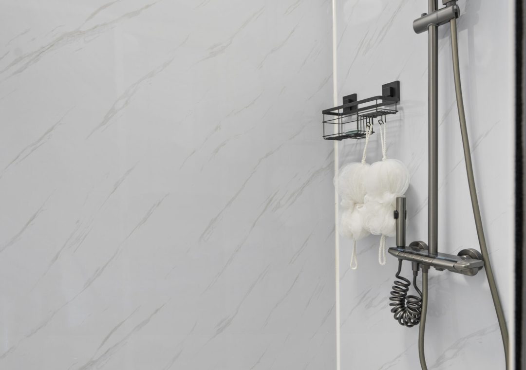 6 metre skinny expandable bathroom 1